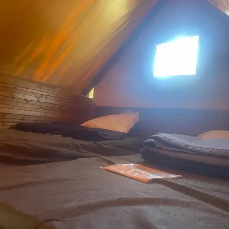 Le Bivouac-Tente Chez Camille Veynes Exterior foto